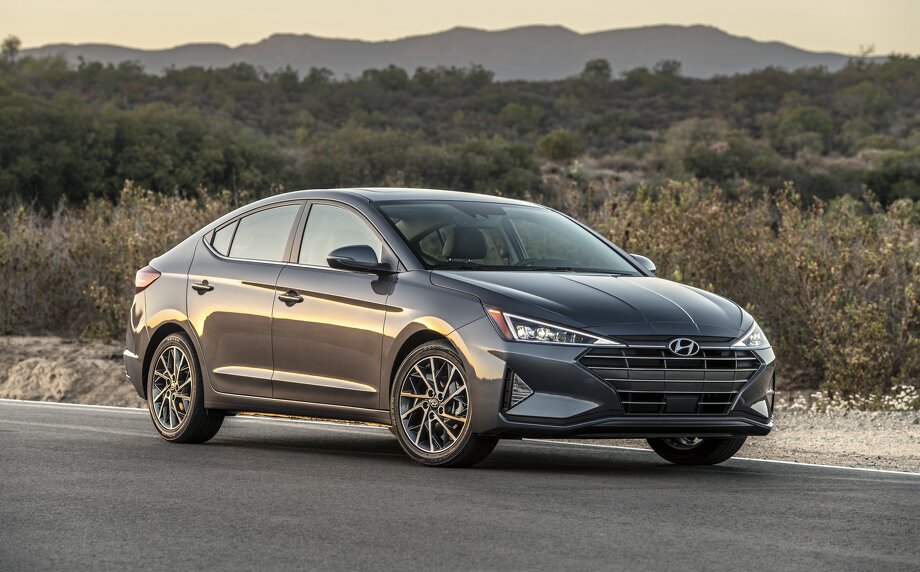 Hyundai şirkəti yeni Elantra modelini təqdim edib