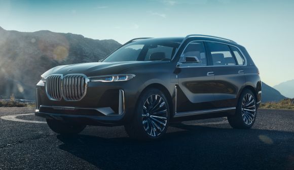 BMW представил Concept X7 iPerformance
