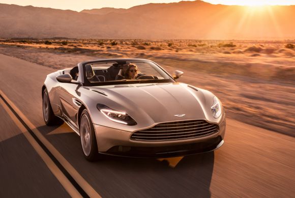 Aston Martin представил DB11 Volante