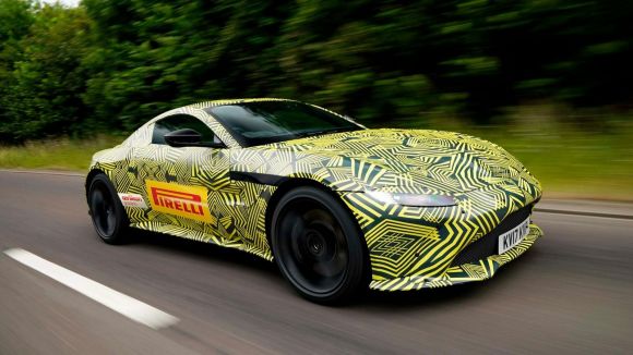 Aston Martin показал новый спорткар