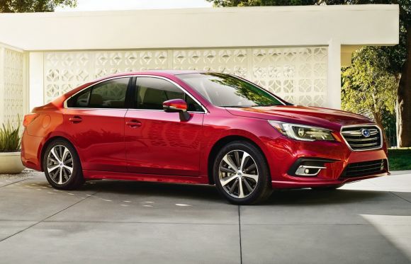 Subaru представила обновленный Legacy
