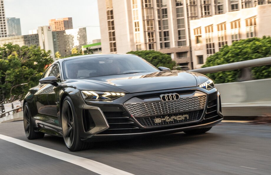 Audi-dən elektrik mühərrikli e-tron GT