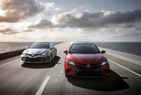 Toyota показала новую Camry