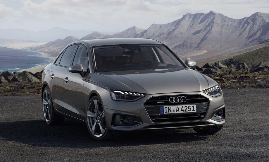 Audi показала обновленный A4