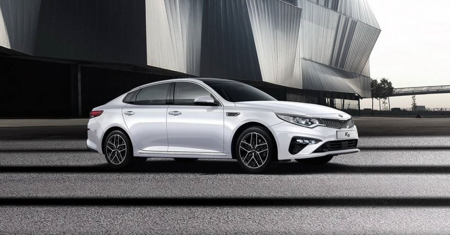 Kia представила обновлённый седан Optima